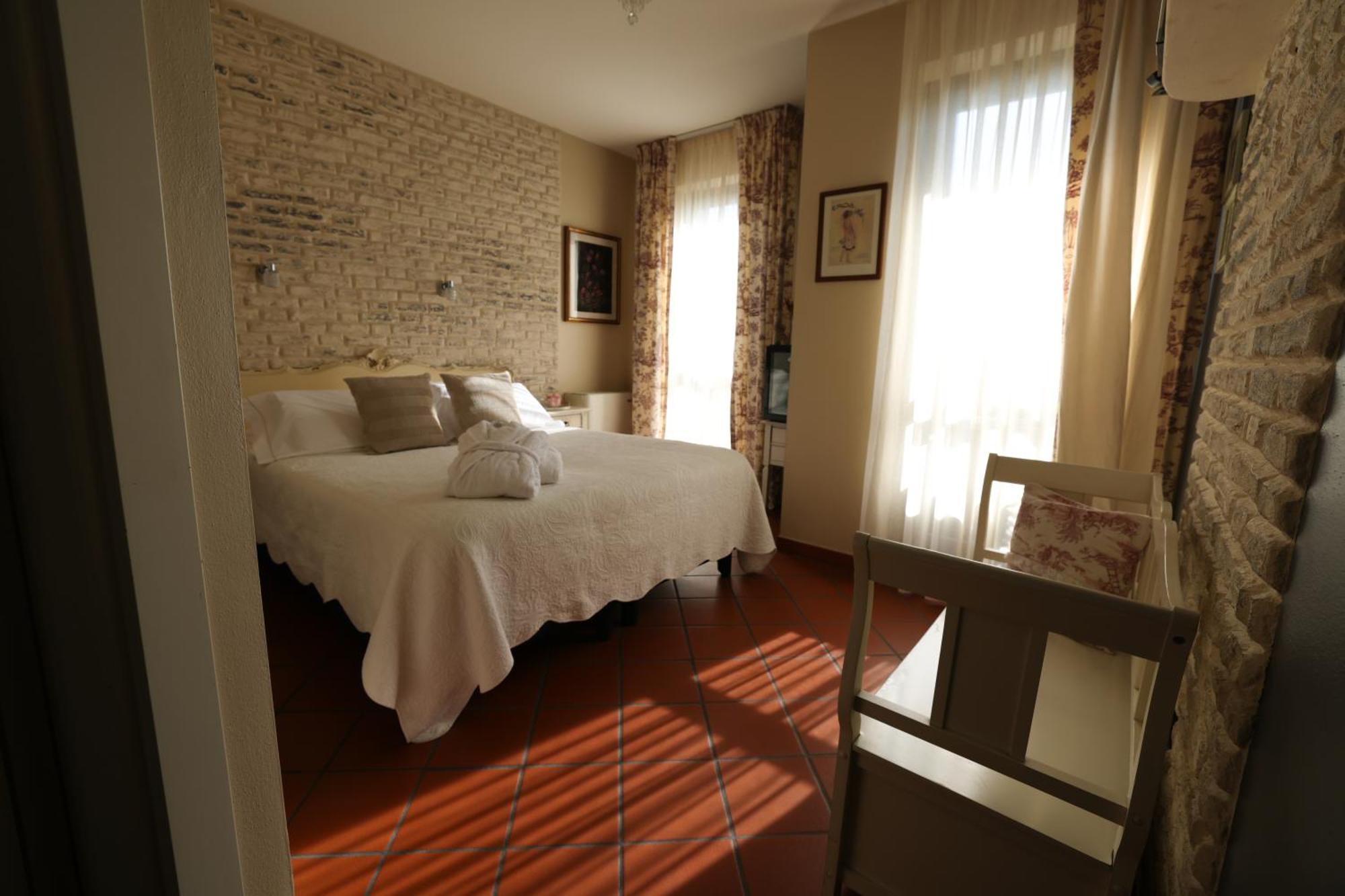 Hotel Florence Manerba del Garda Exterior foto